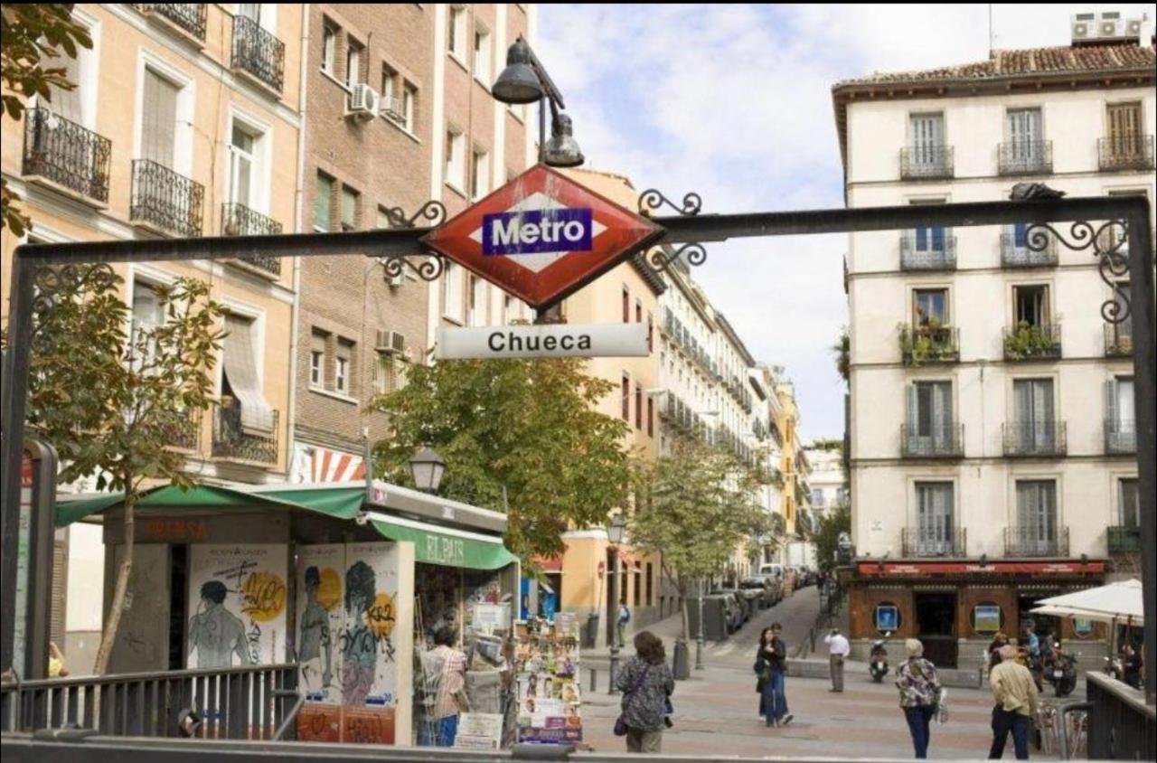 De Madrid A La Luna Exterior photo